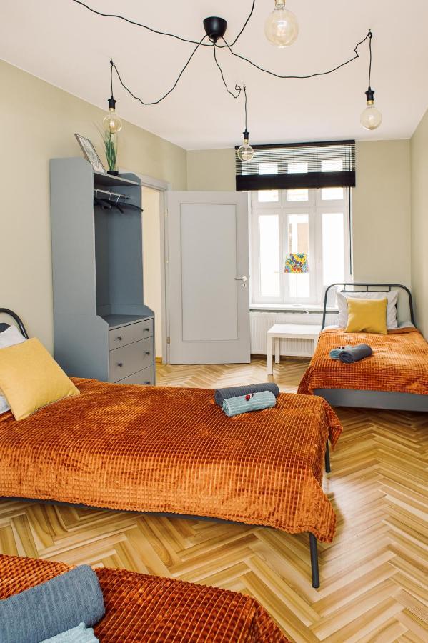 Elvis Apartment/11 Beds/6 Bedrooms/Riga Old Town Extérieur photo